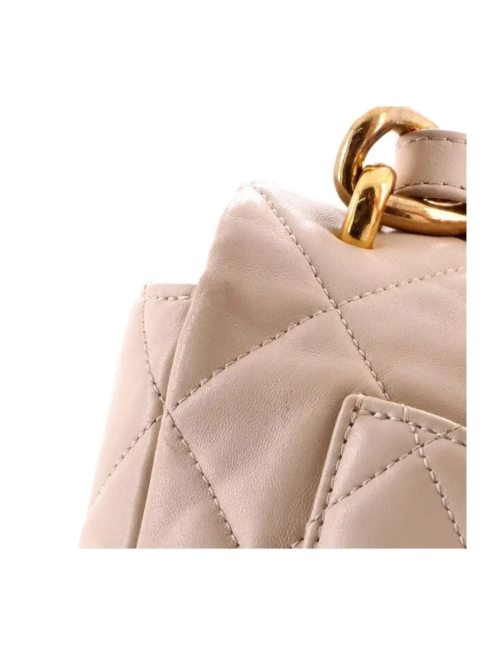 CHANEL elevate your
